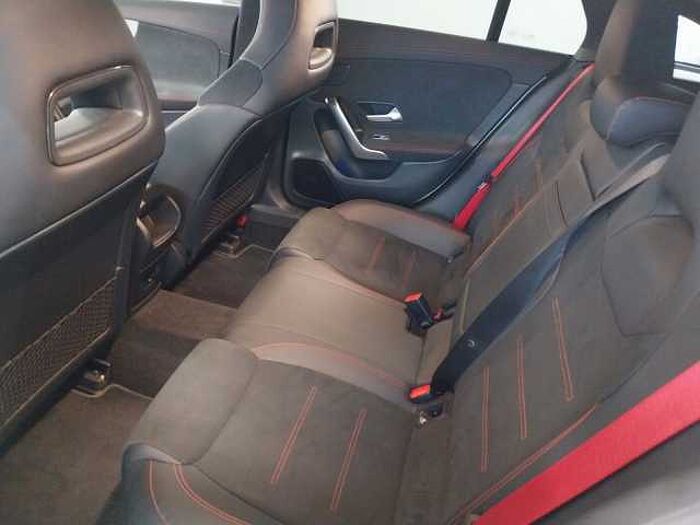 Mercedes-Benz CLA 35 AMG Shooting Brake 4-Matic AHK/Pano