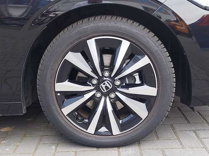 Honda Civic e:HEV Elegance/Allwetterreifen