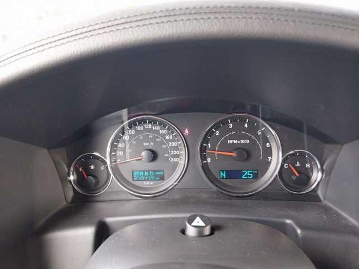 Jeep Commander 5.7 V8 Limited HEMI Autom. Overland Gas/Webasto