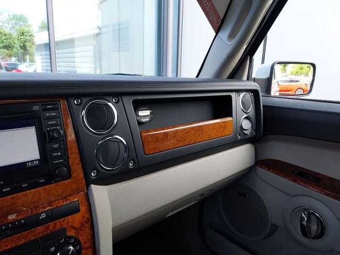 Jeep Commander 5.7 V8 Limited HEMI Autom. Overland Gas/Webasto