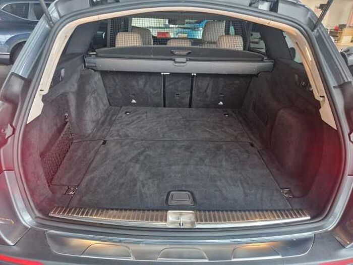 Mercedes-Benz E 220 T-Modell E 220 d AT 4Matic All-Terrain