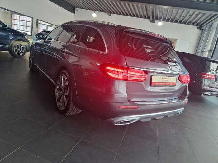 Mercedes-Benz E 220 T-Modell E 220 d AT 4Matic All-Terrain