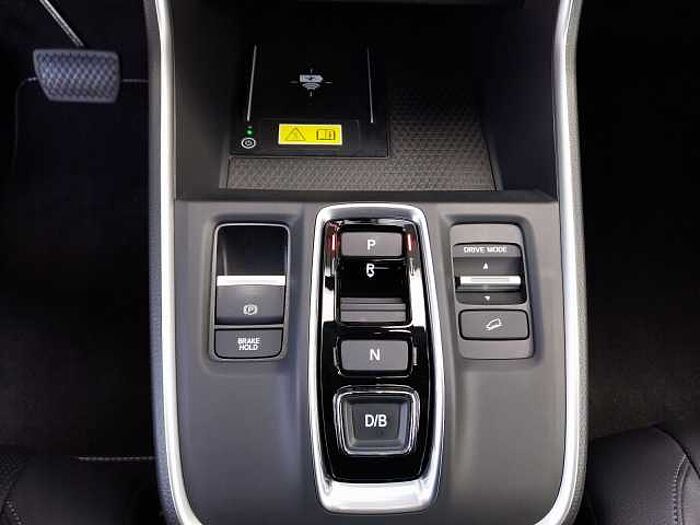 Honda CR-V 2,0 e:HEV Elegance AWD Navi/LED/Kamera