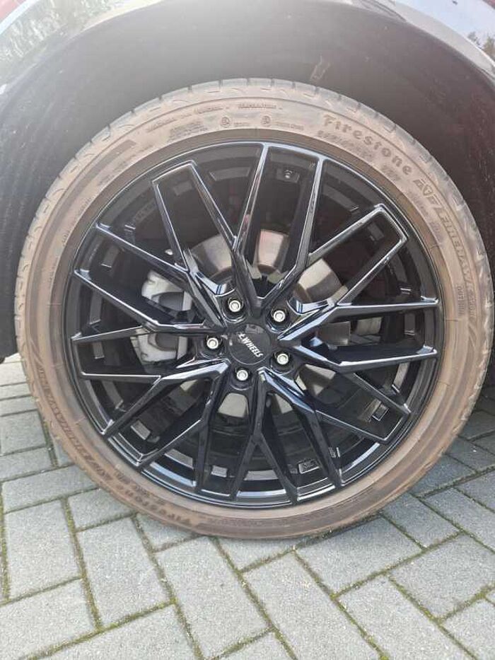 Honda ZR-V e:HEV Advance/20Zoll/Black Emblem/Spoiler