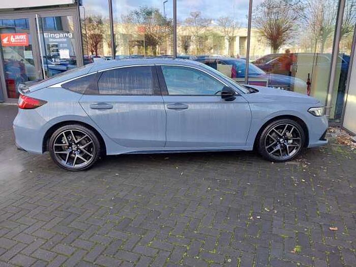 Honda Civic 2,0 e:HEV Advance Sport+Ilumination