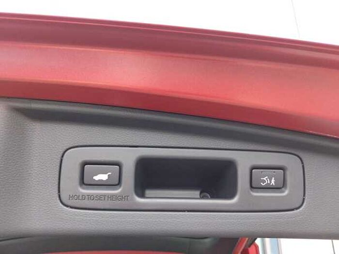 Honda CR-V 2,0 e:HEV Elegance AWD Navi/LED/Kamera