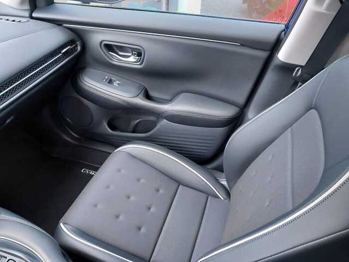 Honda ZR-V 2,0 e:HEV Sport Navi/LED/Kamera