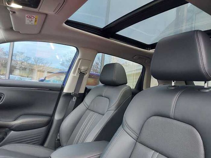 Honda ZR-V 2,0 e: HEV Advance HUD/LED/Bose