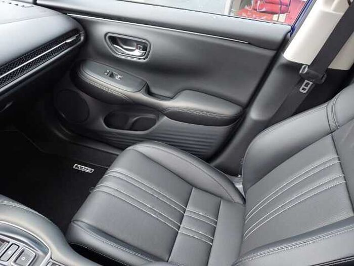 Honda ZR-V 2,0 e: HEV Advance HUD/LED/Bose