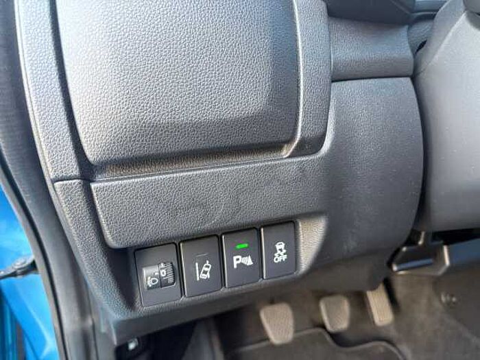 Honda Jazz 1,3 Comfort PDC v+h