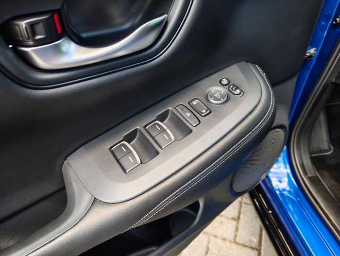 Honda ZR-V 2,0 e:HEV Sport Navi/LED/Kamera