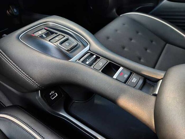 Honda ZR-V 2,0 e:HEV Sport Navi/LED/Kamera