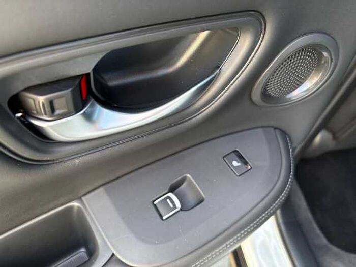 Honda ZR-V 2,0 e:HEV Advance Navi/LED/HUD/Bose