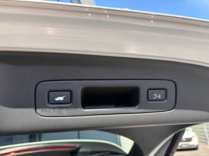 Honda ZR-V 2,0 e:HEV Advance Navi/LED/HUD/Bose