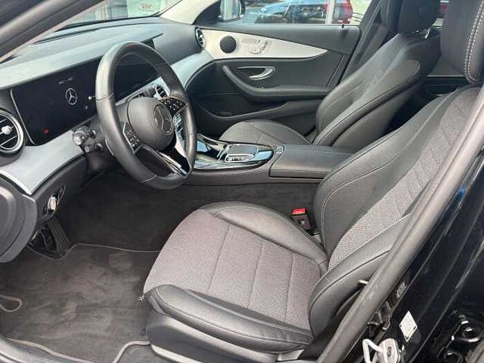 Mercedes-Benz E 300 E T-Modell E 300 de 4Matic