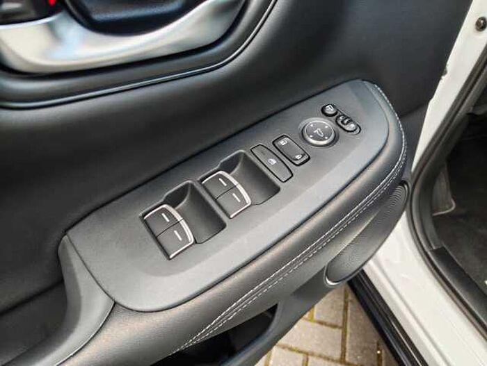 Honda ZR-V 2,0 e:HEV Sport Navi/LED/Kamera