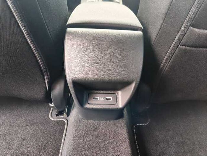 Honda Civic 2,0 e:HEV Elegance Navi/Kamera/LED