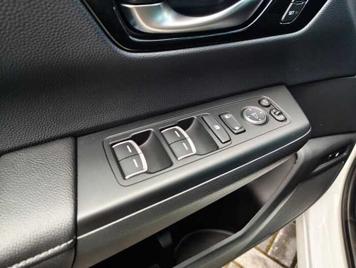 Honda CR-V 2,0 e:PHEV Advance Tech 2WD Navi/LED