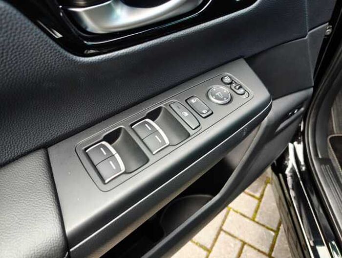 Honda CR-V 2,0 e:PHEV Advance Tech 2WD Navi/LED