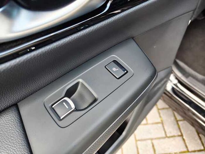 Honda CR-V 2,0 e:PHEV Advance Tech 2WD Navi/LED