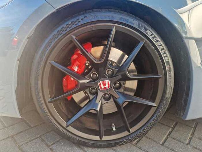 Honda Civic 2.0 Turbo Type R/Carbon P./Remus AGA/H&R