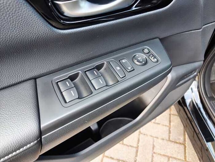 Honda CR-V e:HEV Elegance 2WD Navi/LED/Kamera/AHK